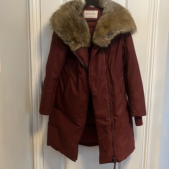 *SOLD* Aritzia Black Babaton Gillian Parka MINT Condition - Picture 4 of 14